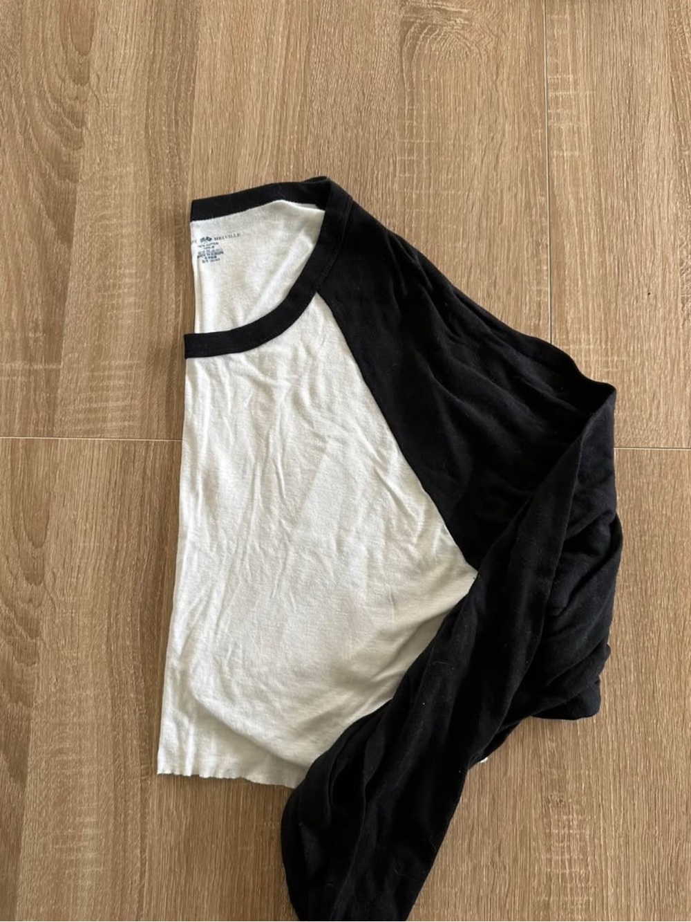 Brandy Melville Black and White Long Sleeve Raglan Tee